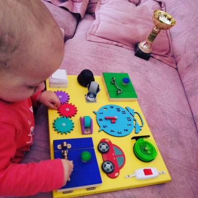 Дитяча розвиваюча дошка Busyboard mini size Color